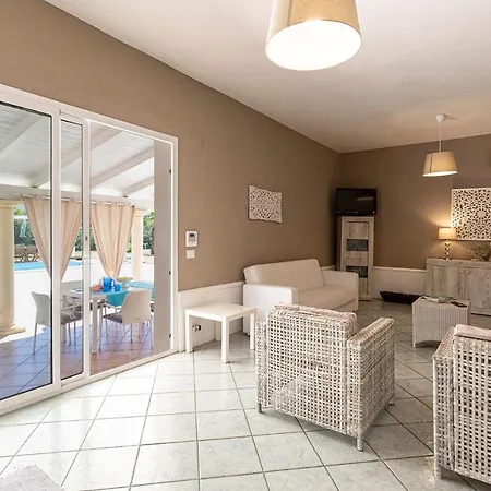 Clara Ispica By וילה *