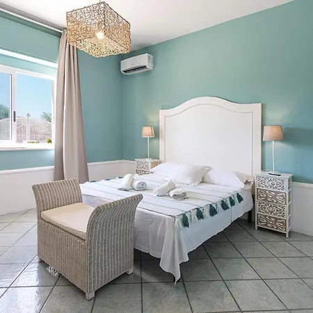 Clara Ispica By * סנטה מריה דל פוקלו